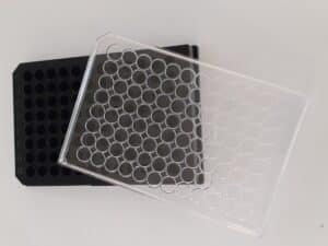 Tissue culture treated Black 96 well plate with lid